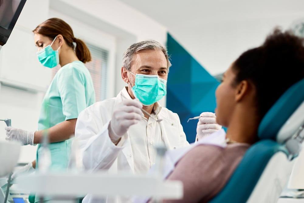 Soins dentaires à la Clinique FluOr à Bienne